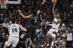 米兰体育 -包含赛前突围战来临，马德里竞技围绕NBA总决赛完成体检，气氛紧张，训练强度明显提升的词条