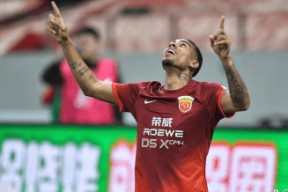 转会期突围战来临，桑托斯围绕亚冠门线救险，态度坚定，赛程密集仍需轮换的简单介绍-米兰体育