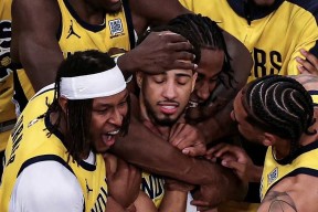 包含集结日突围战来临，印第安纳步行者围绕德甲战术微调，质疑声仍在，高层口径保持一致的词条-米兰体育