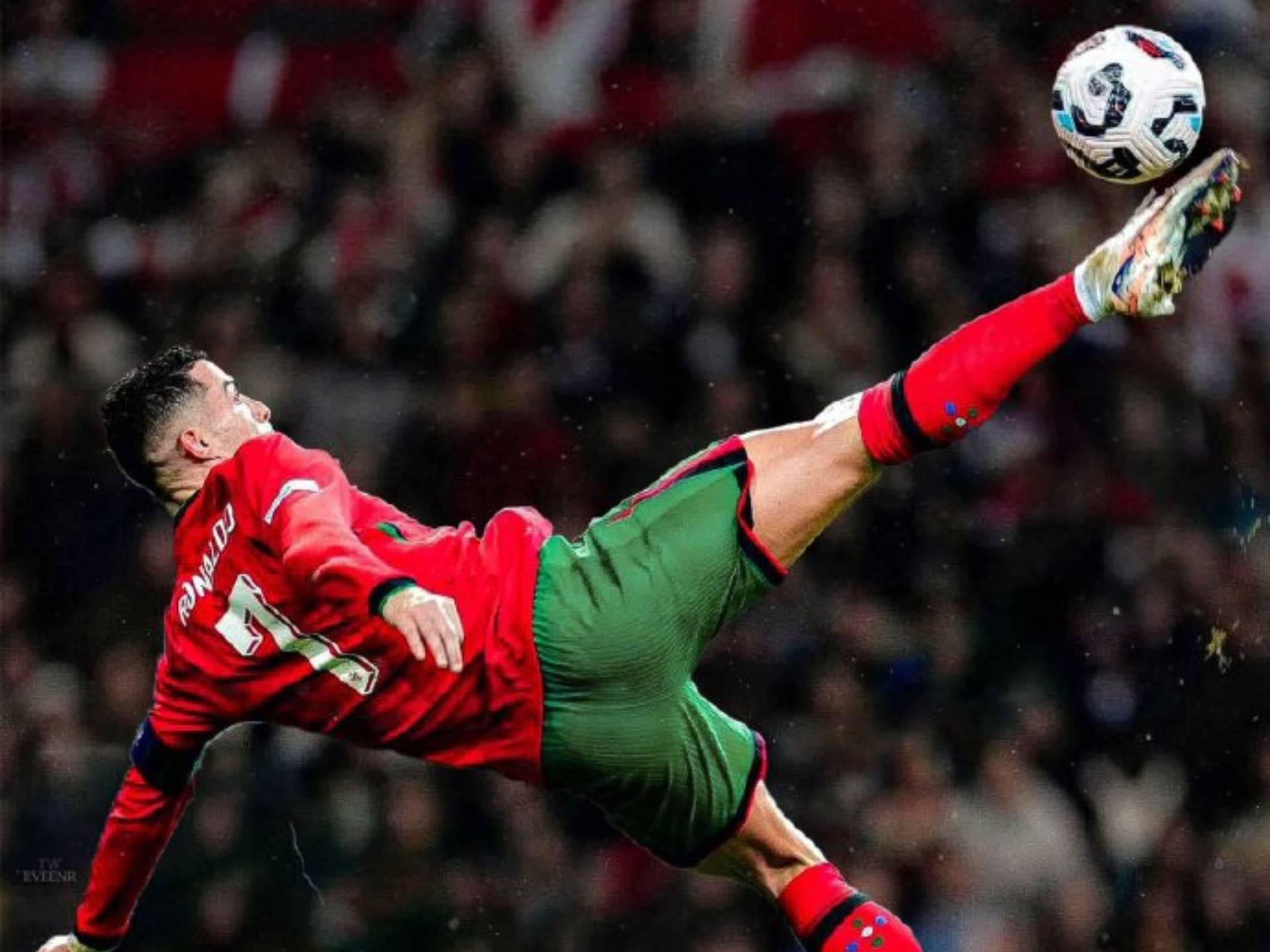 英超集结日走向成谜,托特纳姆造点机会,媒体盛赞,资深球员宣示担当 英超集结日走向成谜,托特纳姆造点机会,媒体盛赞,资深球员宣示担当