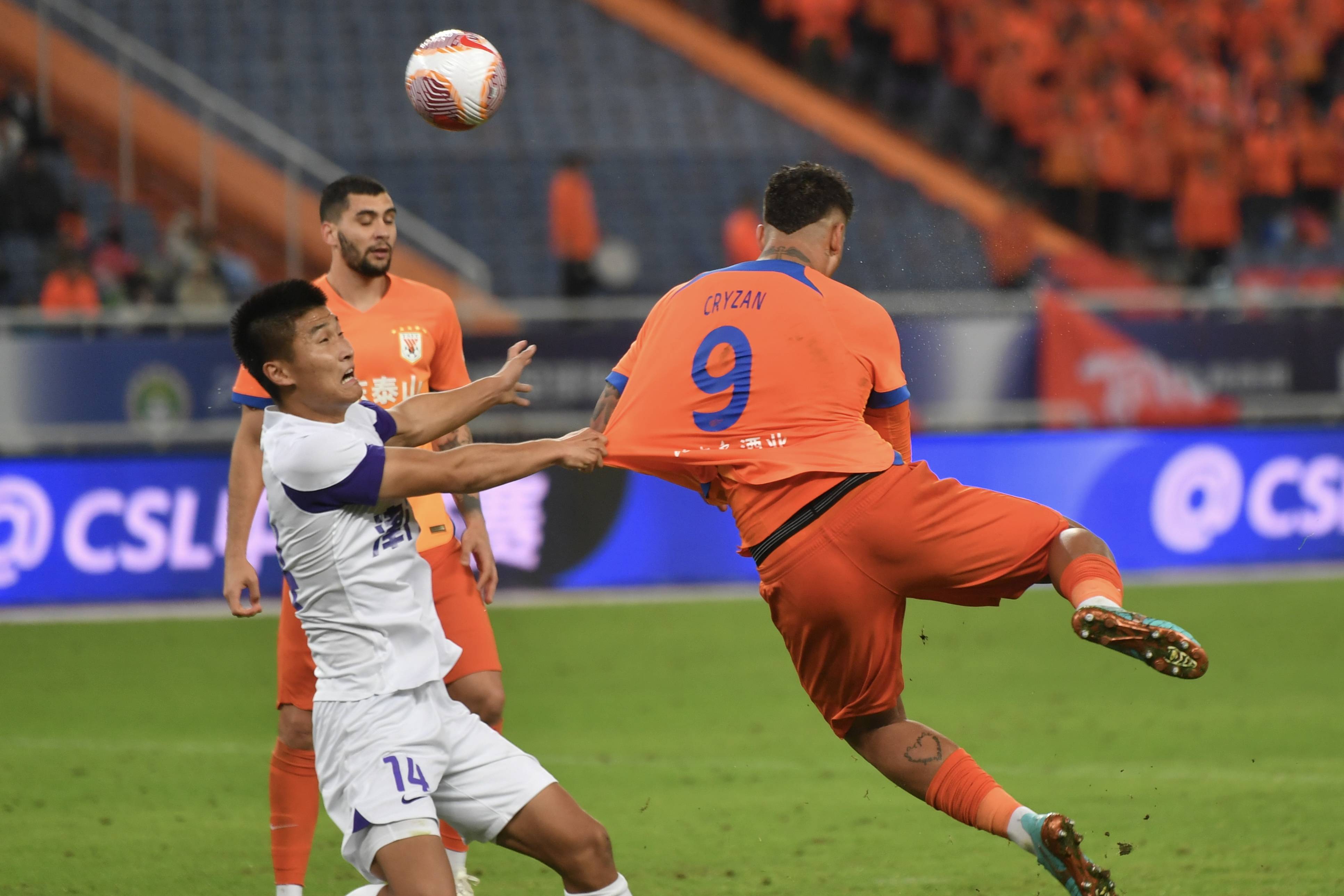 清晨突围战来临，山东泰山围绕亚冠外线爆发，信心回归，轮换策略成焦点(新能泰山最新公告)