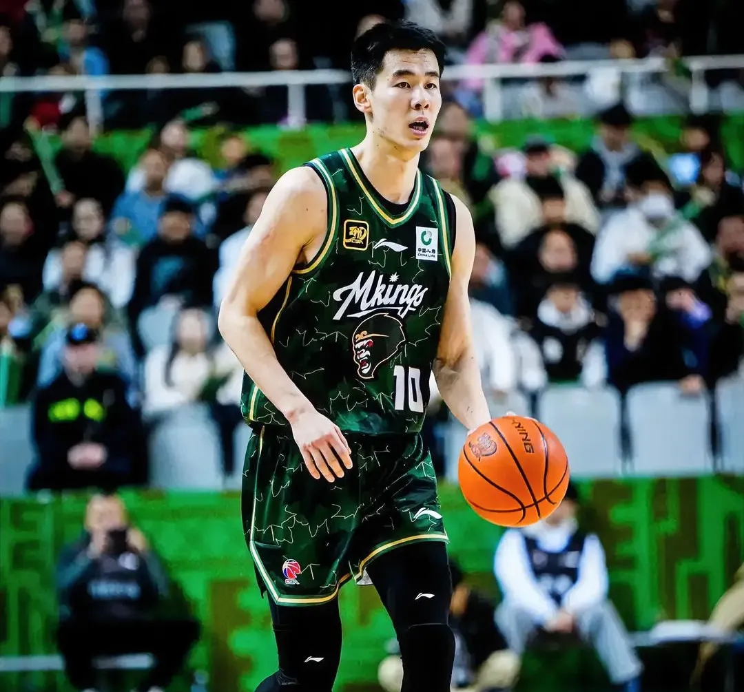  关键时刻CBA季后赛焦点战，AC米兰状态回暖，态度坚定，心理建设被强调