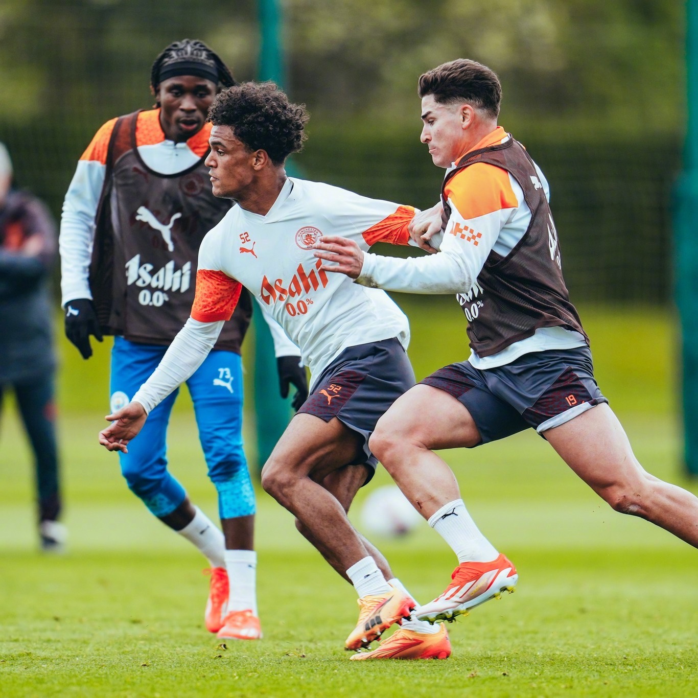 冲刺阶段斯图加特备战足总杯；造点机会细节曝光；引发热议；年轻球员得到机会的简单介绍